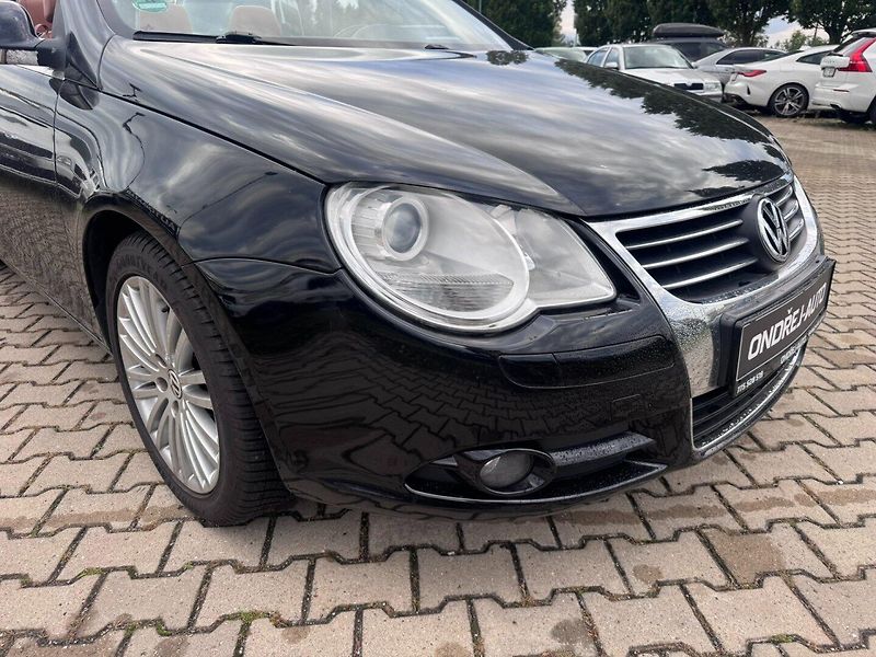 Volkswagen EOS (2007) KABRIOLET 2,0 TDI 103 KW - fotka 11 z 47