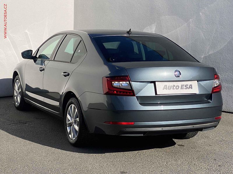 Škoda Octavia (2019) 1.6 TDi, Ambition, navi - fotka 6 z 17