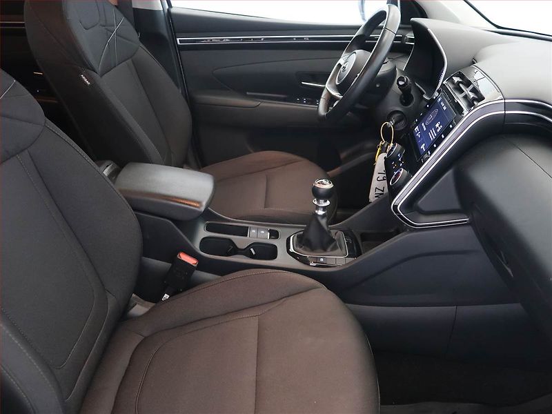 Hyundai Tucson (2022) 1.6 T-GDI - fotka 9 z 14