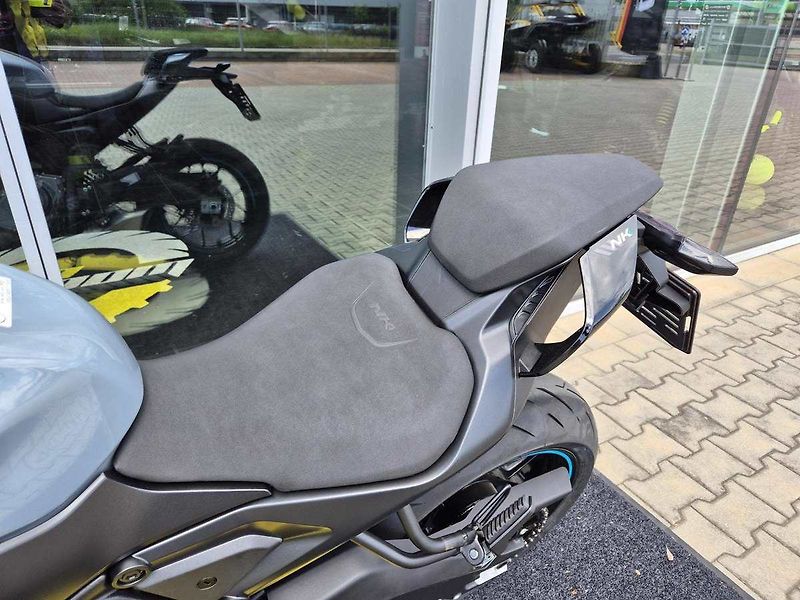 CFMOTO (2026) 675 NK - SKLADEM - fotka 17 z 59