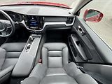 Volvo XC60 B4 (nafta) FWD příd. top. TZ  - náhled 15