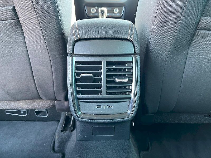 Škoda Scala (2025) Top Selection 1.0 TSI DSG - fotka 12 z 32