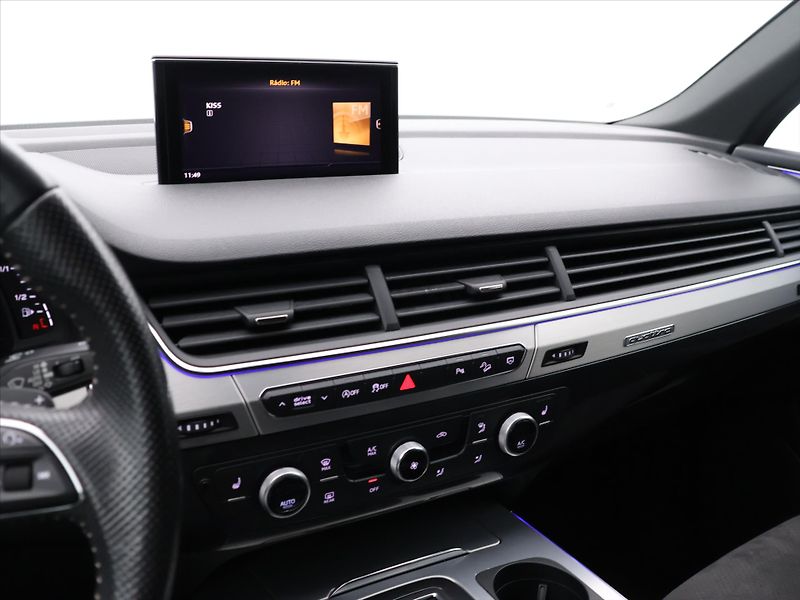 Audi Q7 3,0 TDI 200kW Quattro S-LINE - fotka 30 z 43