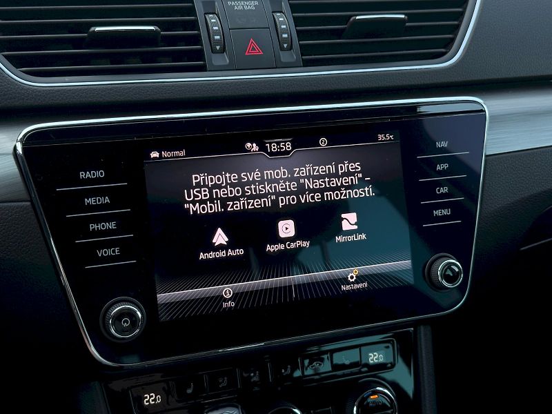 Škoda Superb (2021) Combi 2.0 TDI 110 kW DSG Style - fotka 17 z 25