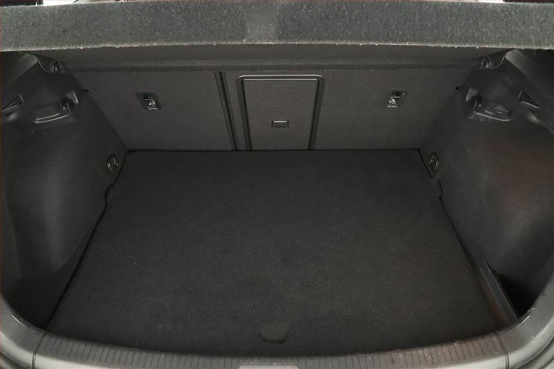 Volkswagen Golf (2020) GTE, Automat, Tempomat - fotka 11 z 16