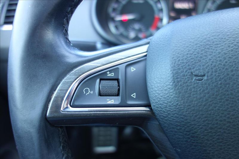 Škoda Octavia 2,0 TDi 135KW, ČR, SCOUT, 4x4. - fotka 27 z 33