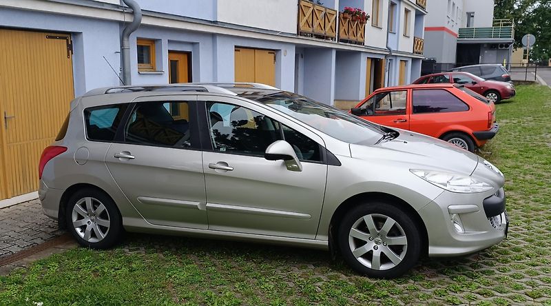 Peugeot 308 (2008) 1.6 VTi, nová STK - fotka 4 z 13