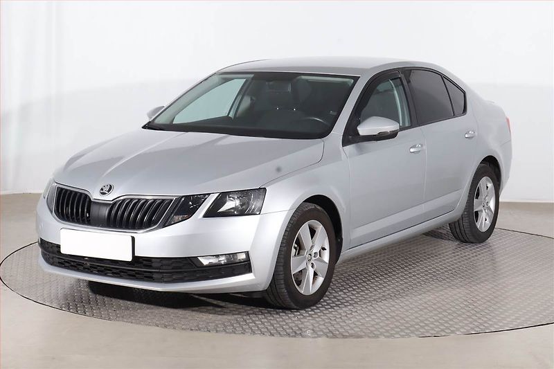 Škoda Octavia (2018) 1.5 TSI, Serv.kniha, Tempomat - fotka 2 z 22