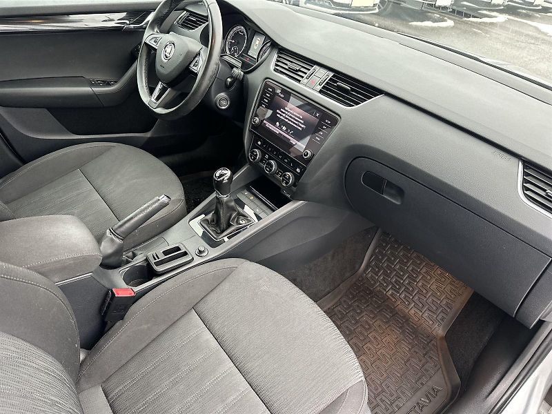 Škoda Octavia (2018) 1.6 TDI Style - fotka 9 z 26