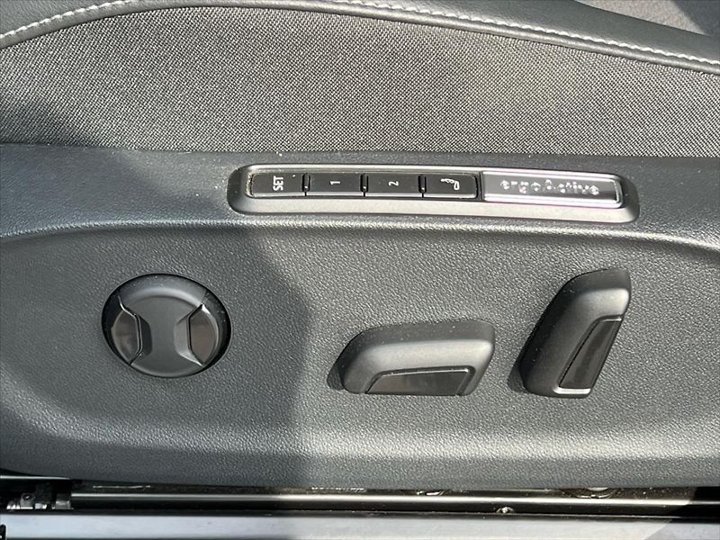 Volkswagen ID.7 1,0 210 kW kap. 77kWh  PRO - fotka 23 z 33
