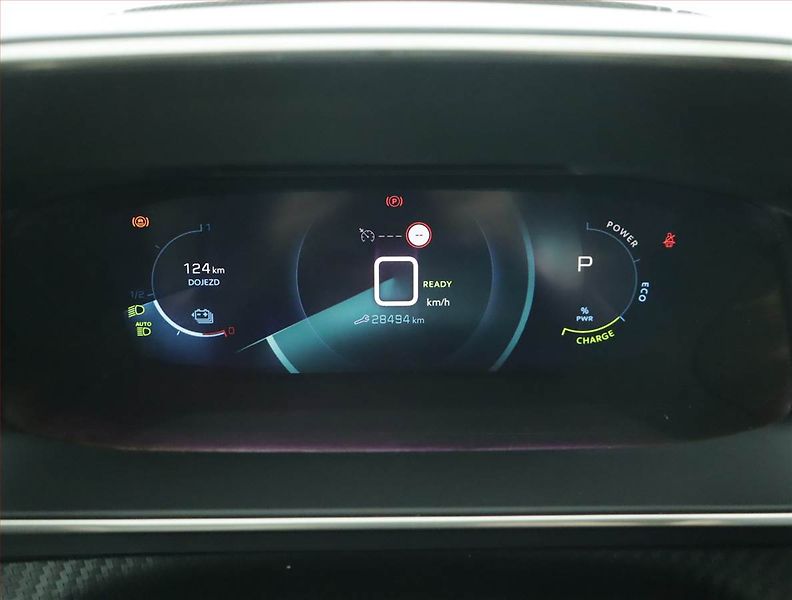 Peugeot 208 (2021) e-GT 50 kWh, SoH 86%, Automat - fotka 11 z 19