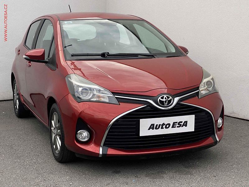 Toyota Yaris (2014) 1.0VVT-i, Comfort, kamera - fotografie inzerátu