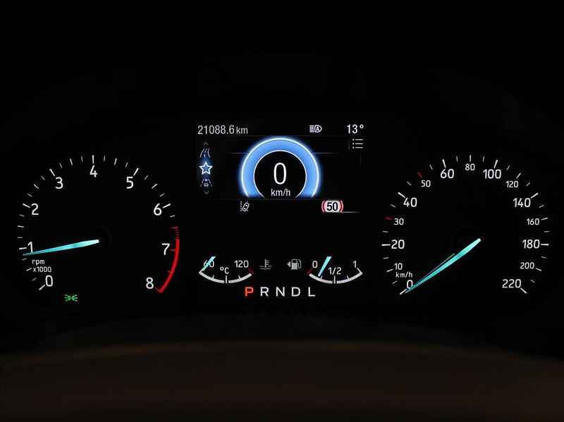 Ford Puma 1,0 EB 125k. AT Titanium 20tkm - fotka 24 z 24