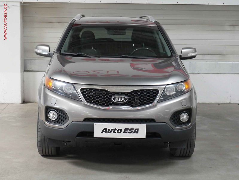 Kia Sorento (2010) 2.2 CRDi 4x4, ČR, Navi, xenon - fotka 3 z 23
