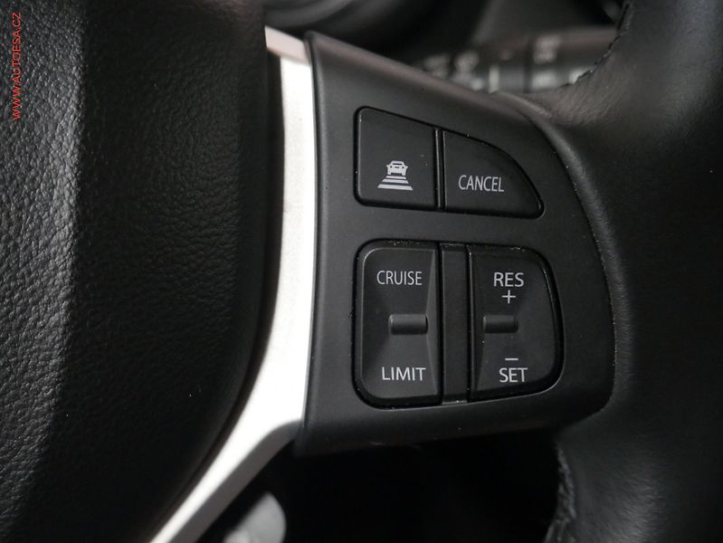 Suzuki S-Cross (2024) 1.4i 4x4, 1.maj,ČR, servis - fotka 16 z 23