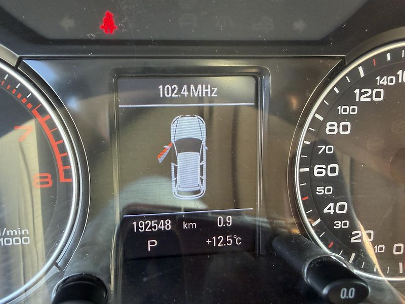 Audi Q5 2.0TSi 4x4 210PS KUŽE ALU AUT! - fotka 153 z 158