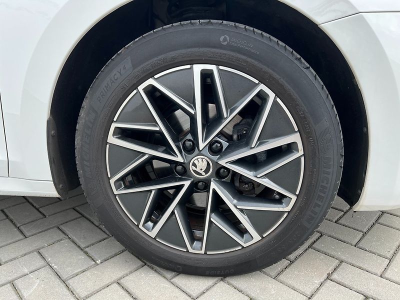 Škoda Octavia (2021) Com. 1.5TSi Style+! ČR! 1.maj. - fotka 38 z 39