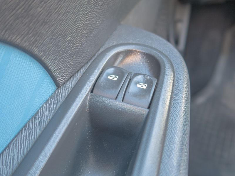Renault Twingo (2012) 1.2i 55KW - TREND - fotka 25 z 40