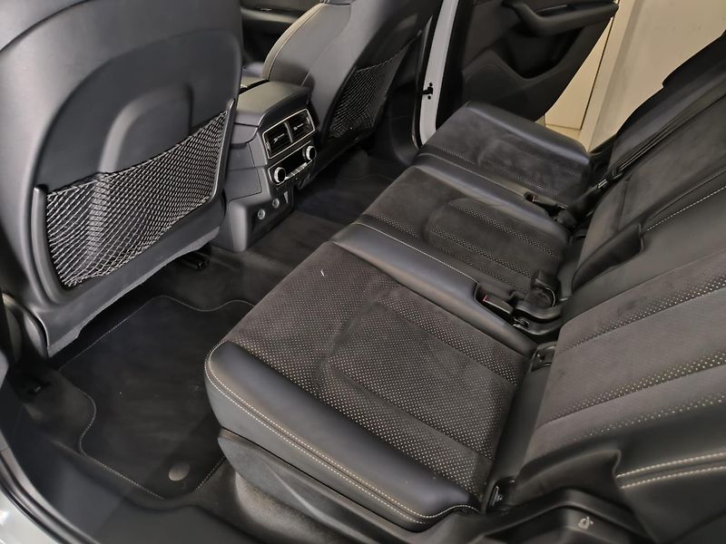 Audi Q7 (2017) Q7   s- line - fotka 16 z 25