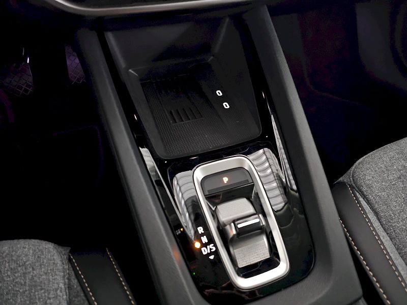 Škoda Octavia (2024) 1.5TSi DSG TOP SELECTION TAŽNÉ - fotka 24 z 30