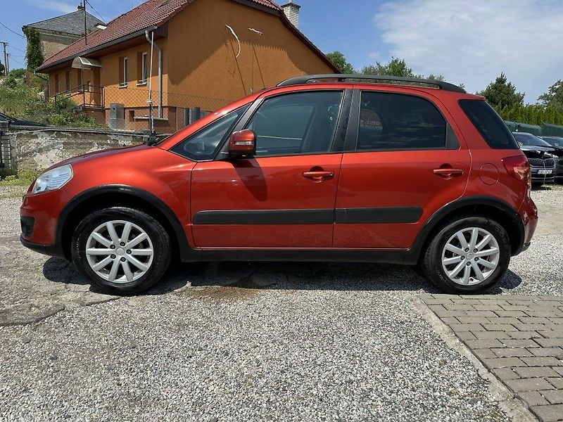 Suzuki SX4 1.6i 88kW serviska - fotka 2 z 21