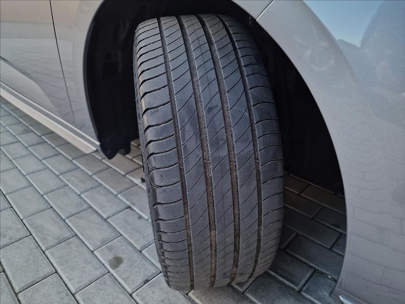 Peugeot 308 1.5HDI 96kW GT, ČR, 1.Majitel - fotka 45 z 50