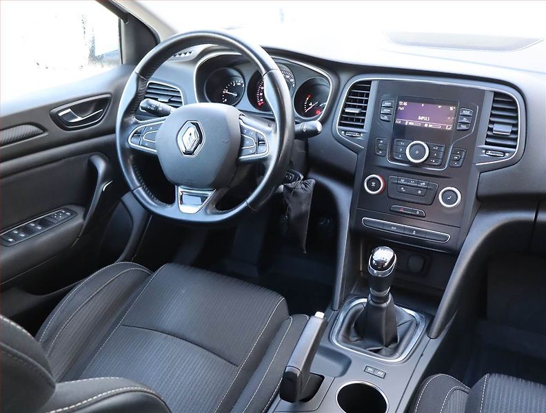 Renault Mégane (2017) 1.5 dCi, Tempomat - fotka 7 z 15