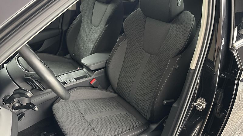 Škoda Octavia 1.5 TSI E-Tec DSG Style Combi - fotka 15 z 25