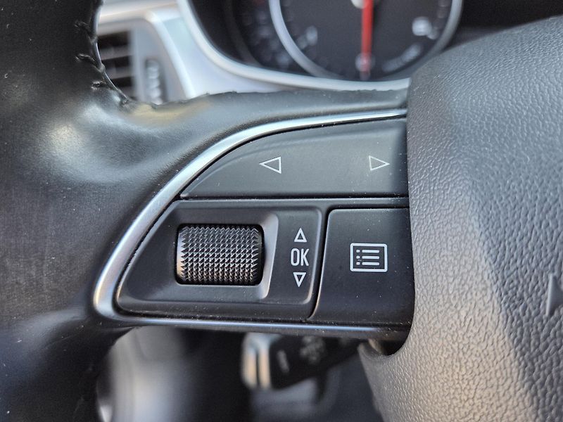 Audi A6 Avant 3,0TDi Quattro S-Line 2maj HUD - fotka 17 z 41