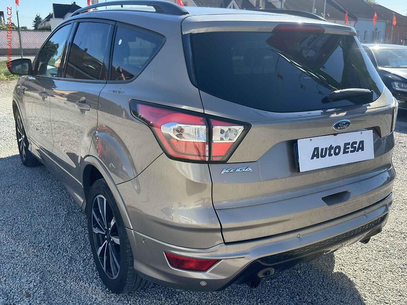 Ford Kuga (2019) 1.5EB, AC, park.čidla - fotka 6 z 22
