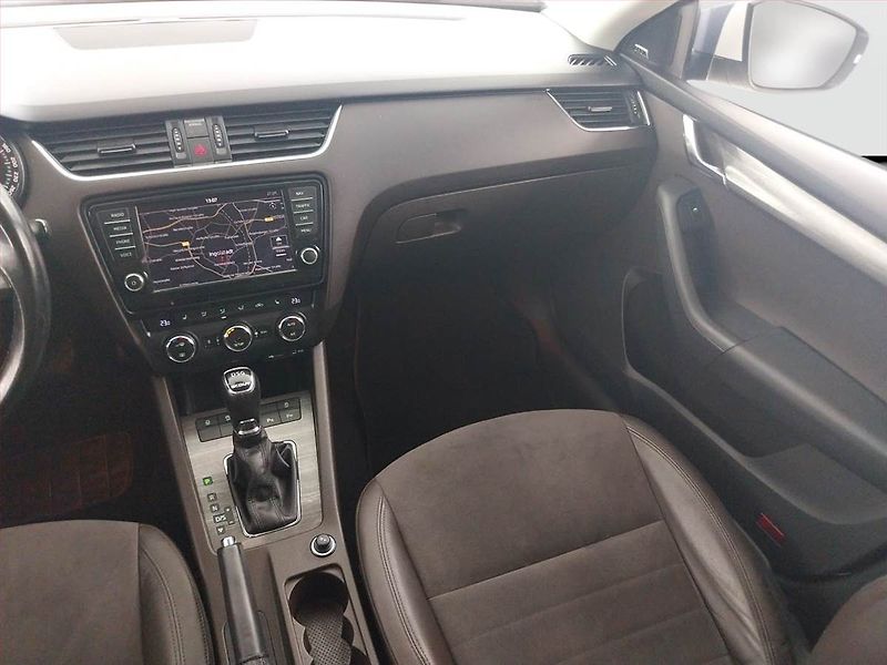 Škoda Octavia (2014) Scout 2.0 TDI, 4X4, Automat - fotka 8 z 16