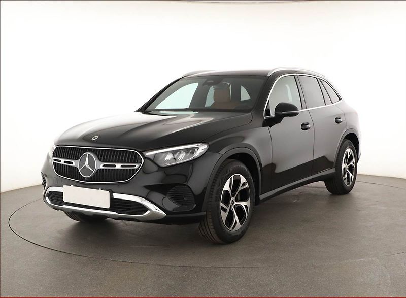 Mercedes-Benz GLC (2025) 220 d 4MATIC, AVANTGARDE - fotka 2 z 26