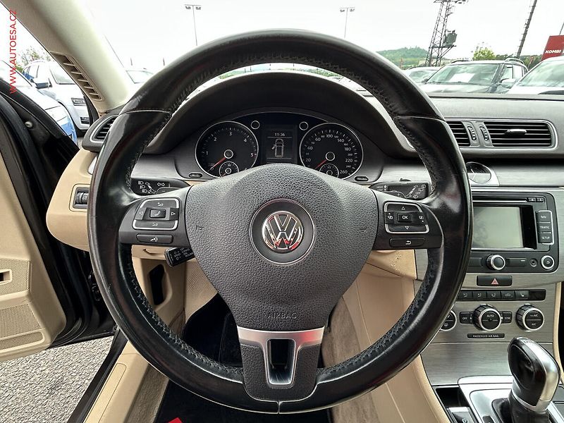 Volkswagen Passat (2013) 2.0TDi, DSG - fotka 12 z 17