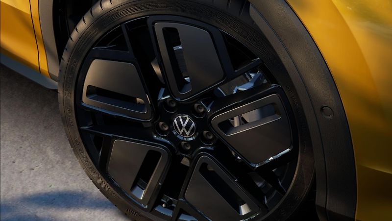 Volkswagen T-Roc (2026) R-Line 1,5 eTSI 110 kW 7DSG - fotka 4 z 6