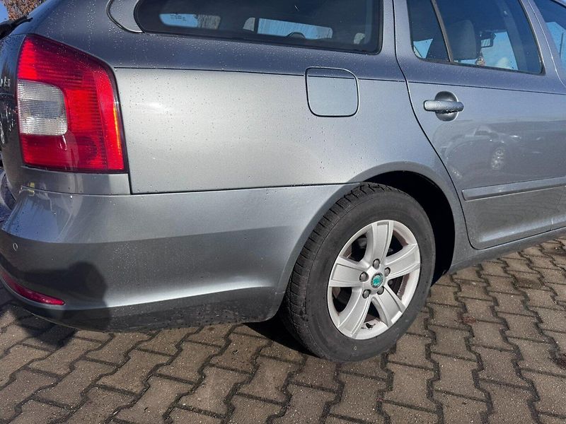 Škoda Octavia (2012) 1,6 TDI 77KW TAŽNÉ SK FACELIFT - fotka 16 z 49