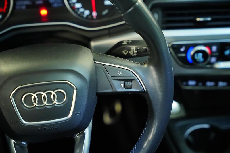 Audi A4 - fotka 17 z 30