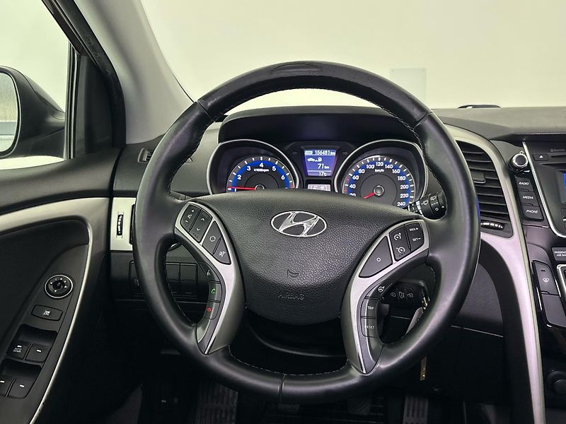 Hyundai i30 Trikolor - fotka 18 z 25