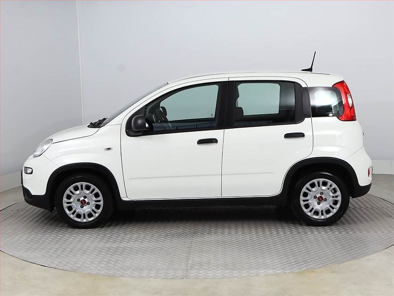 Fiat Panda (2024) 1.0 FireFly, ČR,1.maj - fotka 3 z 13
