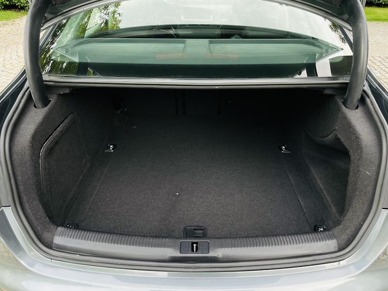 Audi A4 3.0TDI QUATTRO VÝHŘEV SERVISKA - fotka 18 z 41