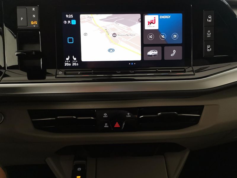 Volkswagen Multivan (2023) LED ACC WEBASTO EL.DVEŘE LANG - fotka 17 z 28