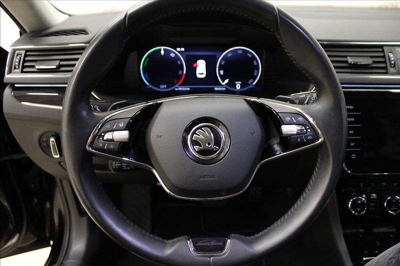 Škoda Superb 1,4 TSI IV L&K 1.majitel CZ - fotka 16 z 27