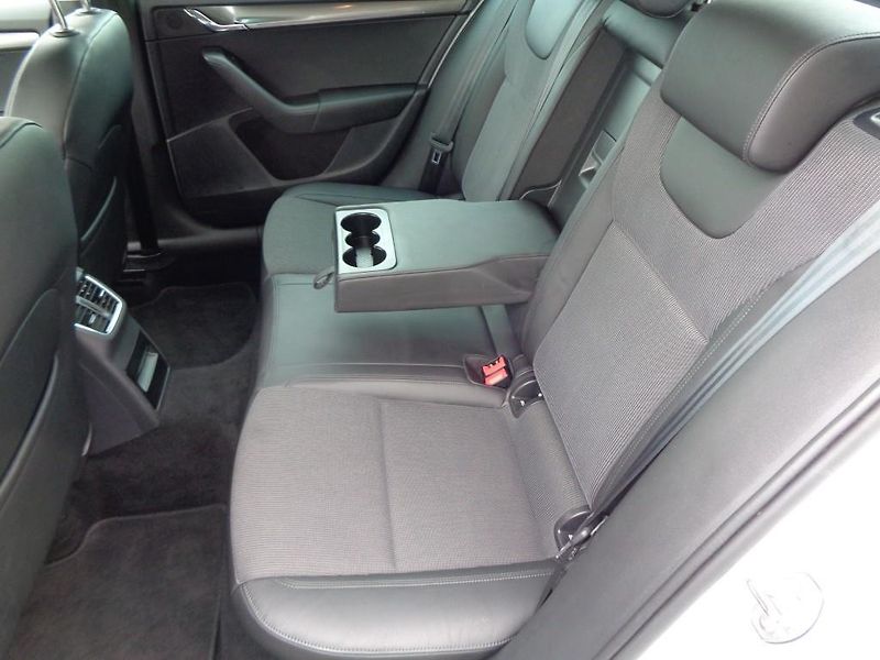 Škoda Octavia 1.5 TSI  STYLE  110 KW - fotka 24 z 30