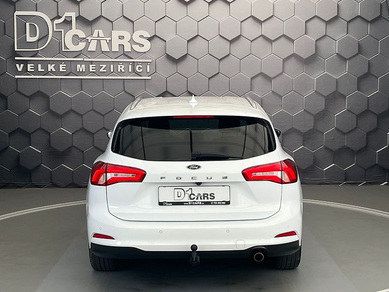 Ford Focus 2.0 EB Titanium LED - fotka 3 z 66
