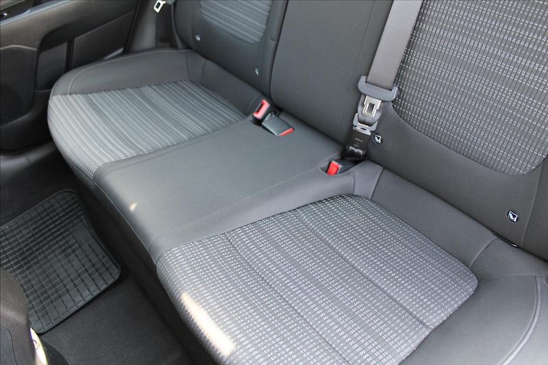 Kia Stonic 1,2 DPI  ČR,1.MAJITEL,EXCLUSIV - fotka 23 z 30