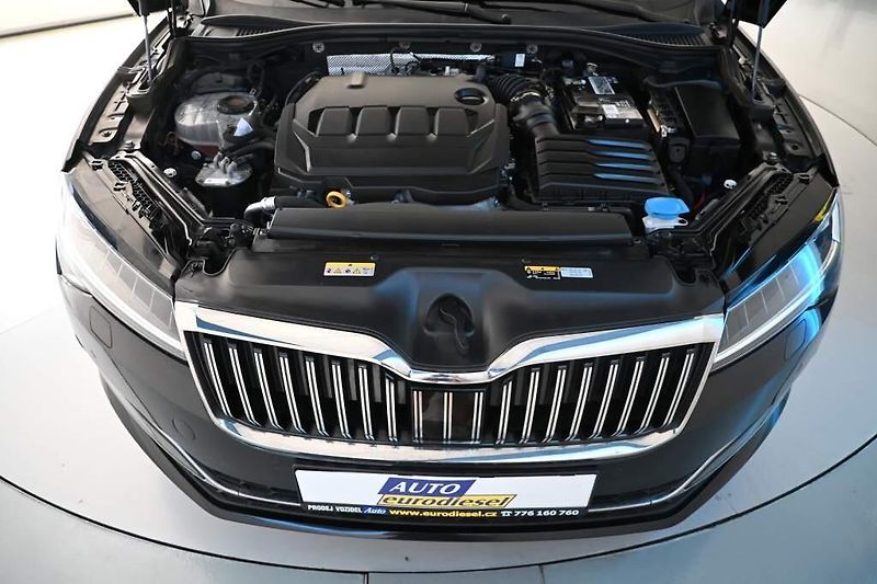 Škoda Superb (2022) 2.0 STYLE 147 KW DSG MATRIX LE - fotka 33 z 35