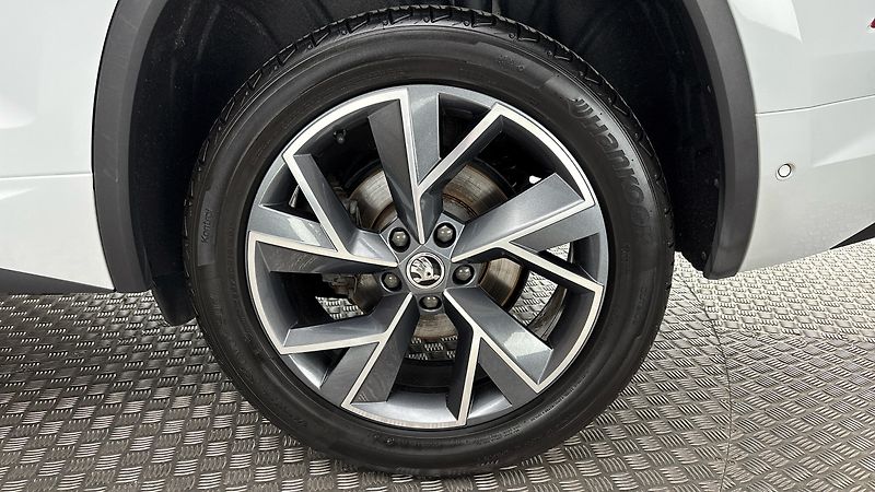 Škoda Kodiaq 2.0 TDI DSG 4x4 Sportline - fotka 19 z 31