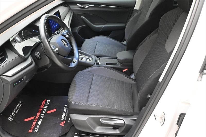 Škoda Octavia 2,0 TDI 110kW DSG Ambition Zár - fotka 13 z 29