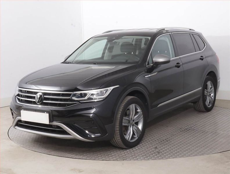 Volkswagen Tiguan (2022) Elegance 2.0 TDI - fotka 2 z 16