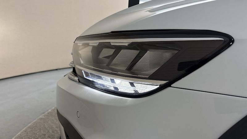 Volkswagen Passat 2.0 TDI DSG 4MOTION Alltrack - fotka 18 z 27