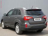 Kia Sorento (2015) 2.2CRDi, 2.maj,ČR, AT - náhled 6